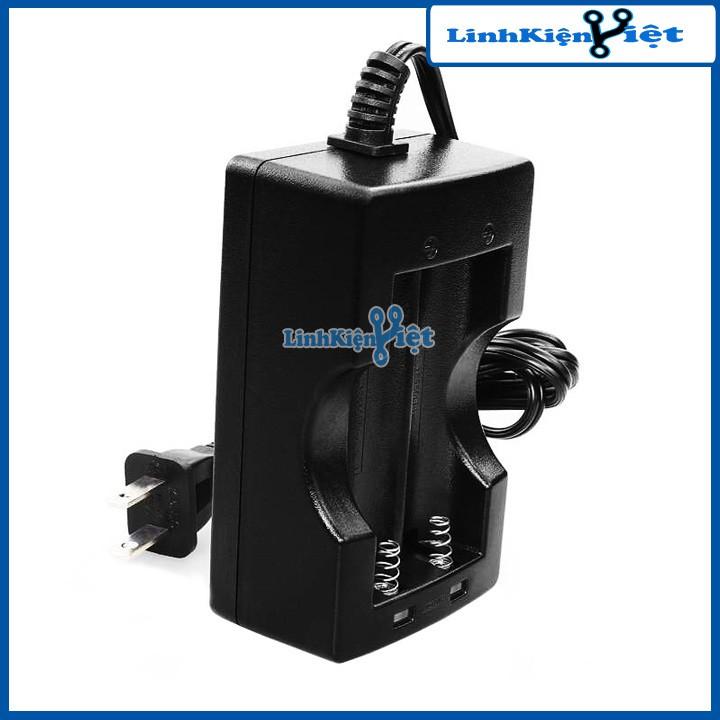 Bộ Sạc Pin 18650 3,7V
