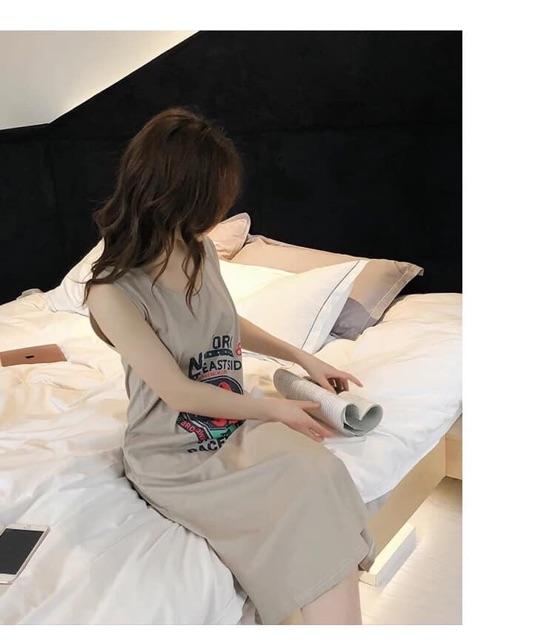 Váy ba lỗ chữ