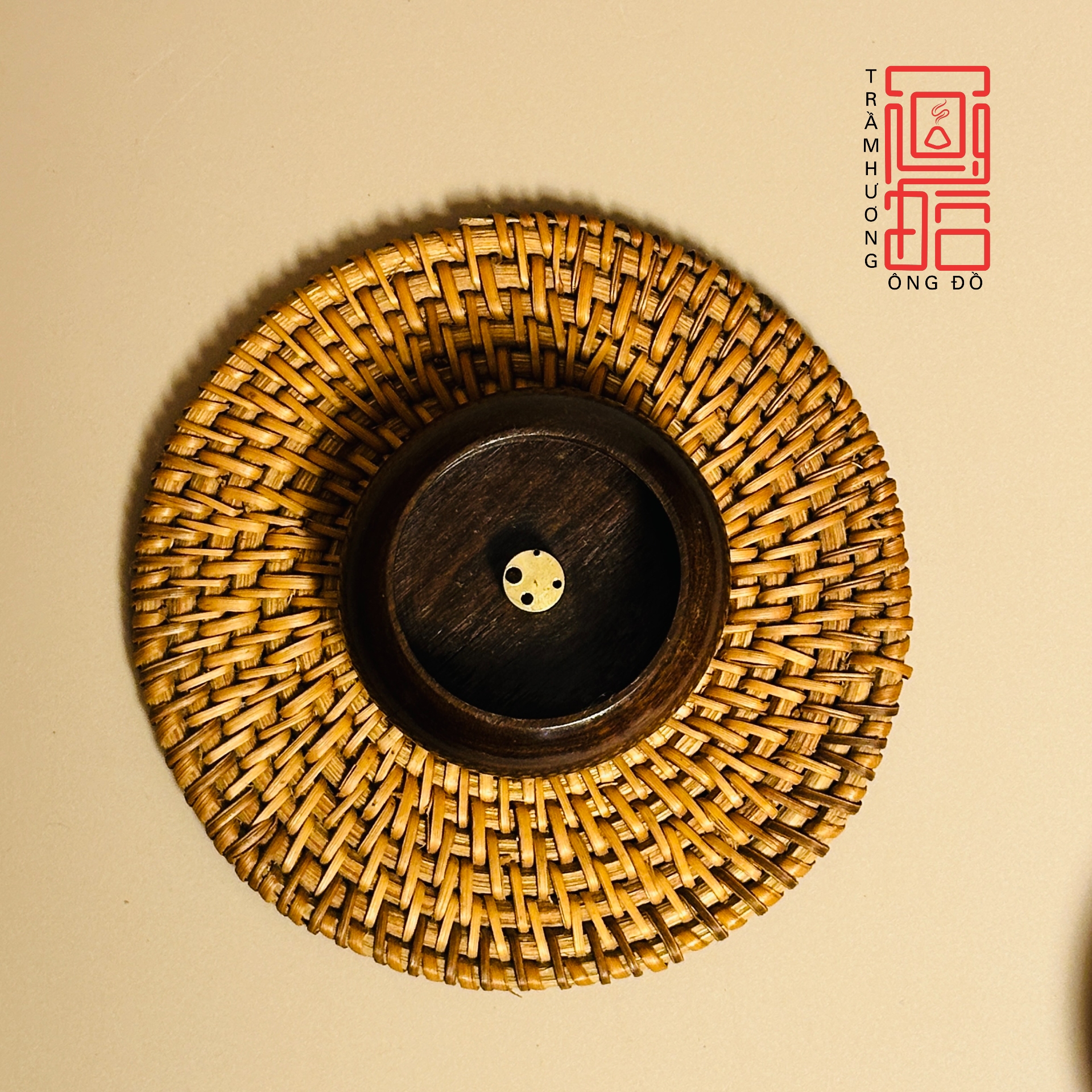Lư Gỗ Cắm Nhang Trầm Hương Không Tăm