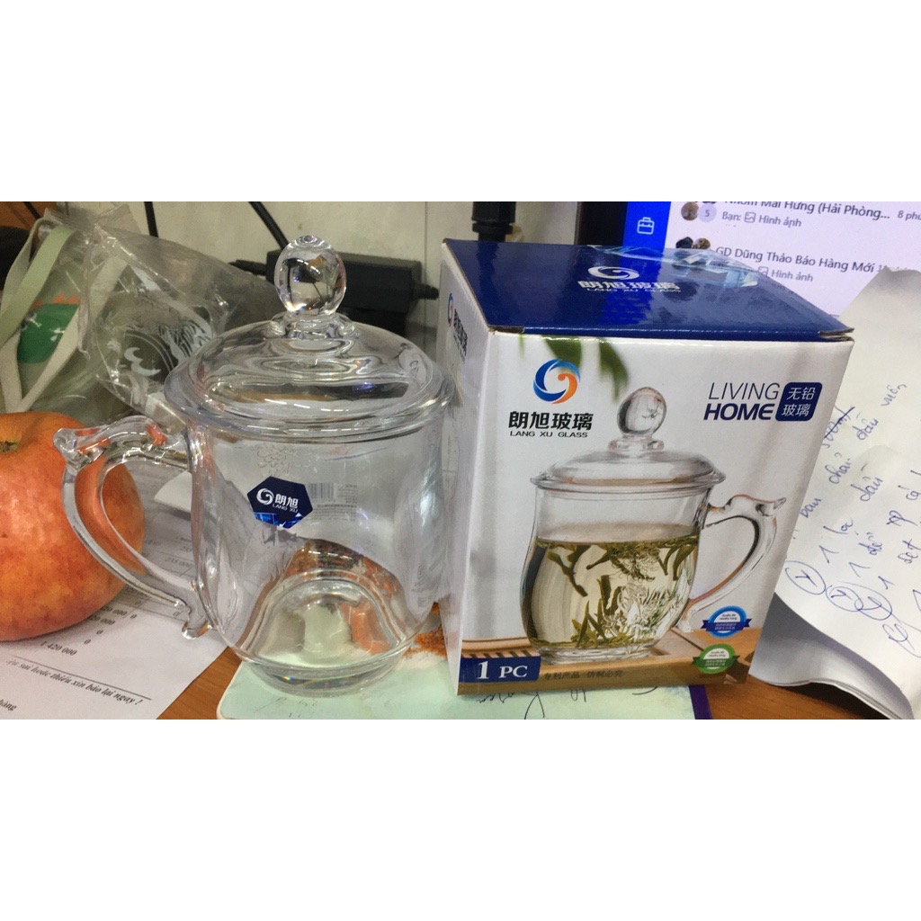 Ly/ cốc thủy tinh có quai cầm và nắp đậy dung tích 300ml