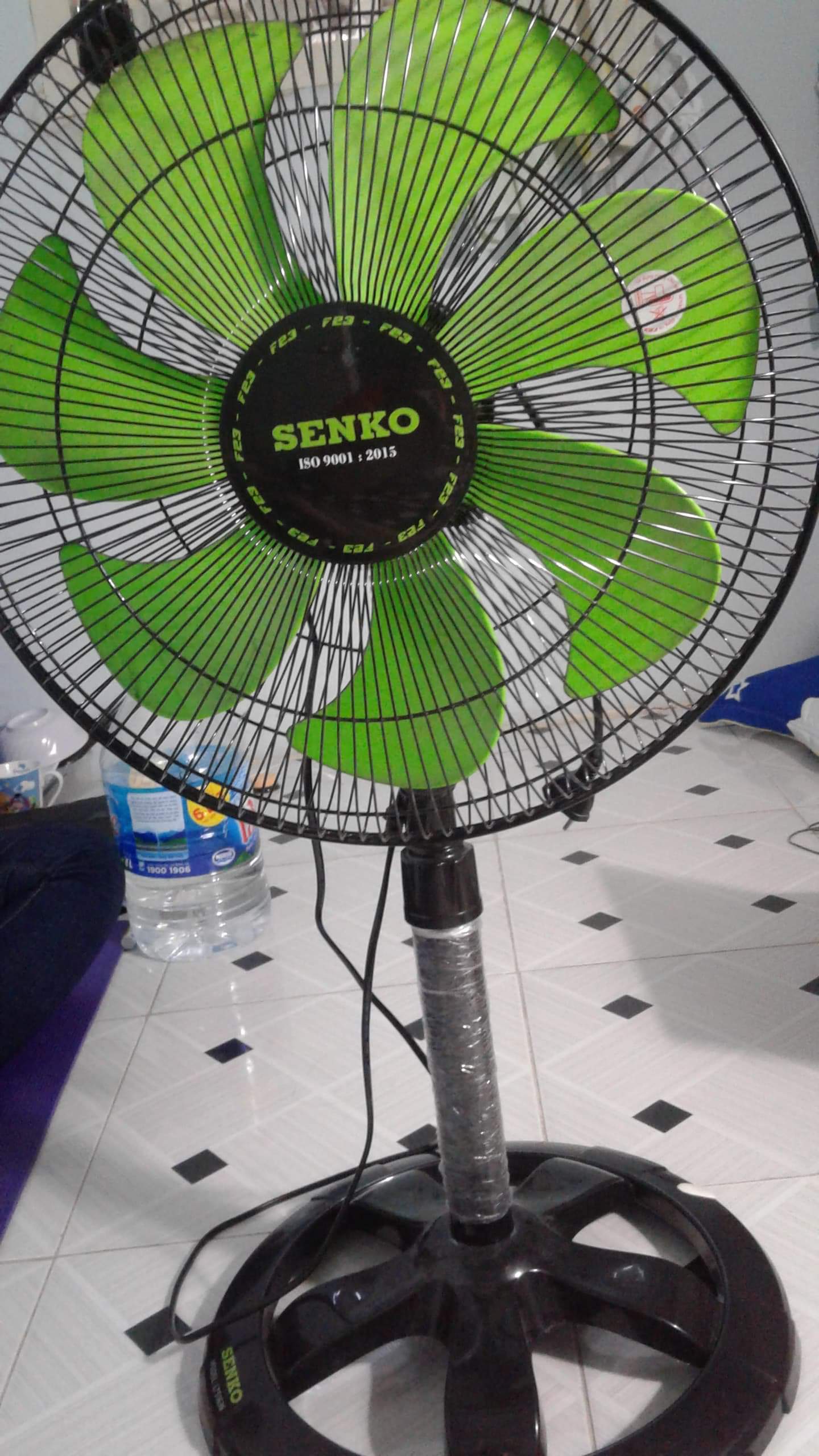 Quạt Lỡ Thân Sắt Senko LTS1636 - Giao màu ngẫu nhiên