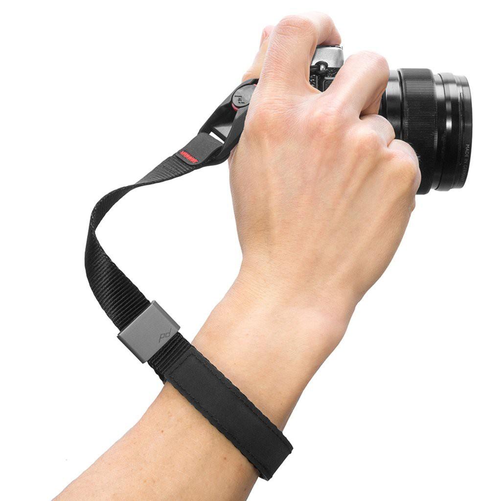Dây máy ảnh Peak Design Cuff Wrist Strap, Màu đen - Hàng Chính Hãng