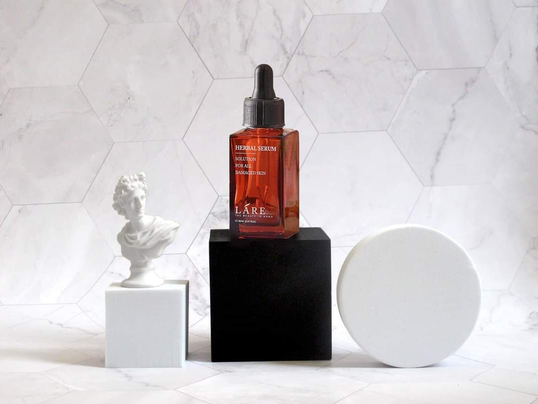 SERUM THẢO MỘC NGỪA MỤN, NÁM HERBAL SERUM LÁRE
