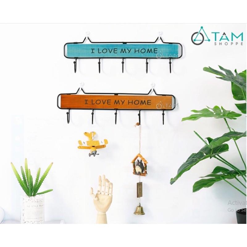 Móc treo đồ trang trí gắn tường chữ I LOVE MY HOME bằng gỗ (tặng kèm móc dán tường)-Móc treo decor dán tường loại 4 móc.