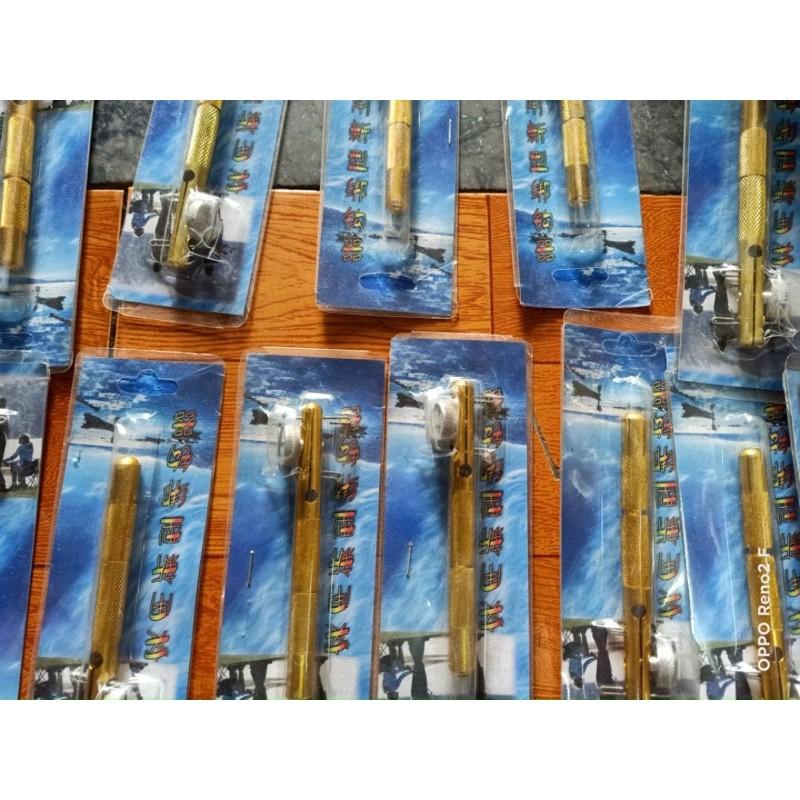 Cây buộc lưỡi - ghim thẻo câu đài