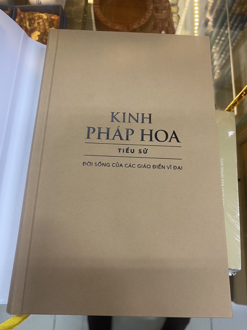 KINH PHÁP HOA: Tiểu Sử Đời Sống Của Các Giáo Điển Vĩ Đại - Donald S. Lopez, Jr. -