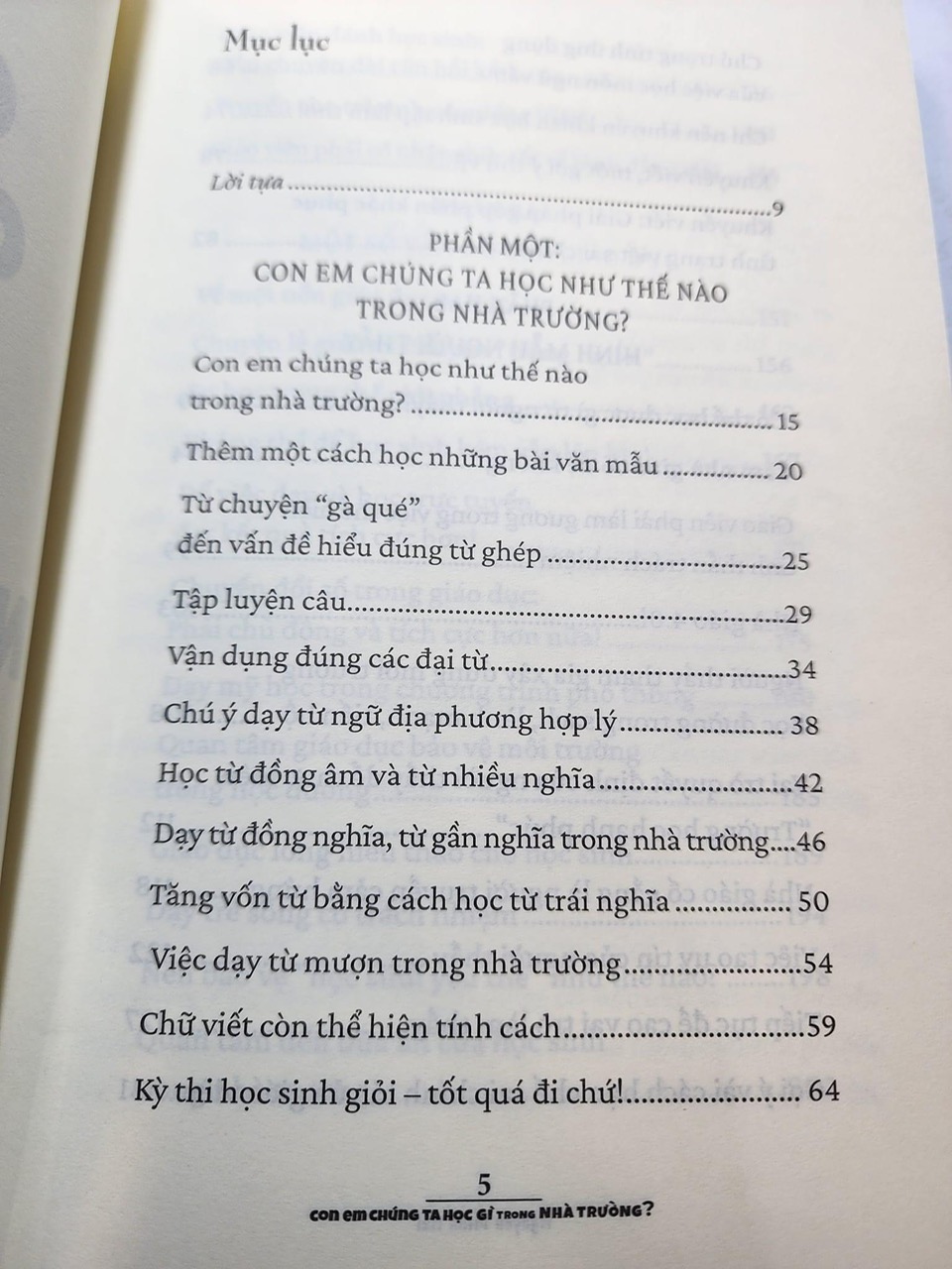 Con em chúng ta học gì trong nhà trường? - Nguyễn Minh Hải