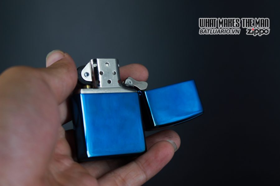 Bật Lửa Zippo 2008 – Claudio Mazzi Fantasy Sapphire