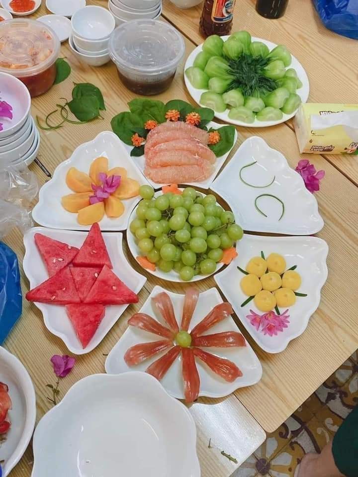 Sét bộ bát đĩa Hoa mặt trời sứ trắng cao cấp size đường kính 53,5cm