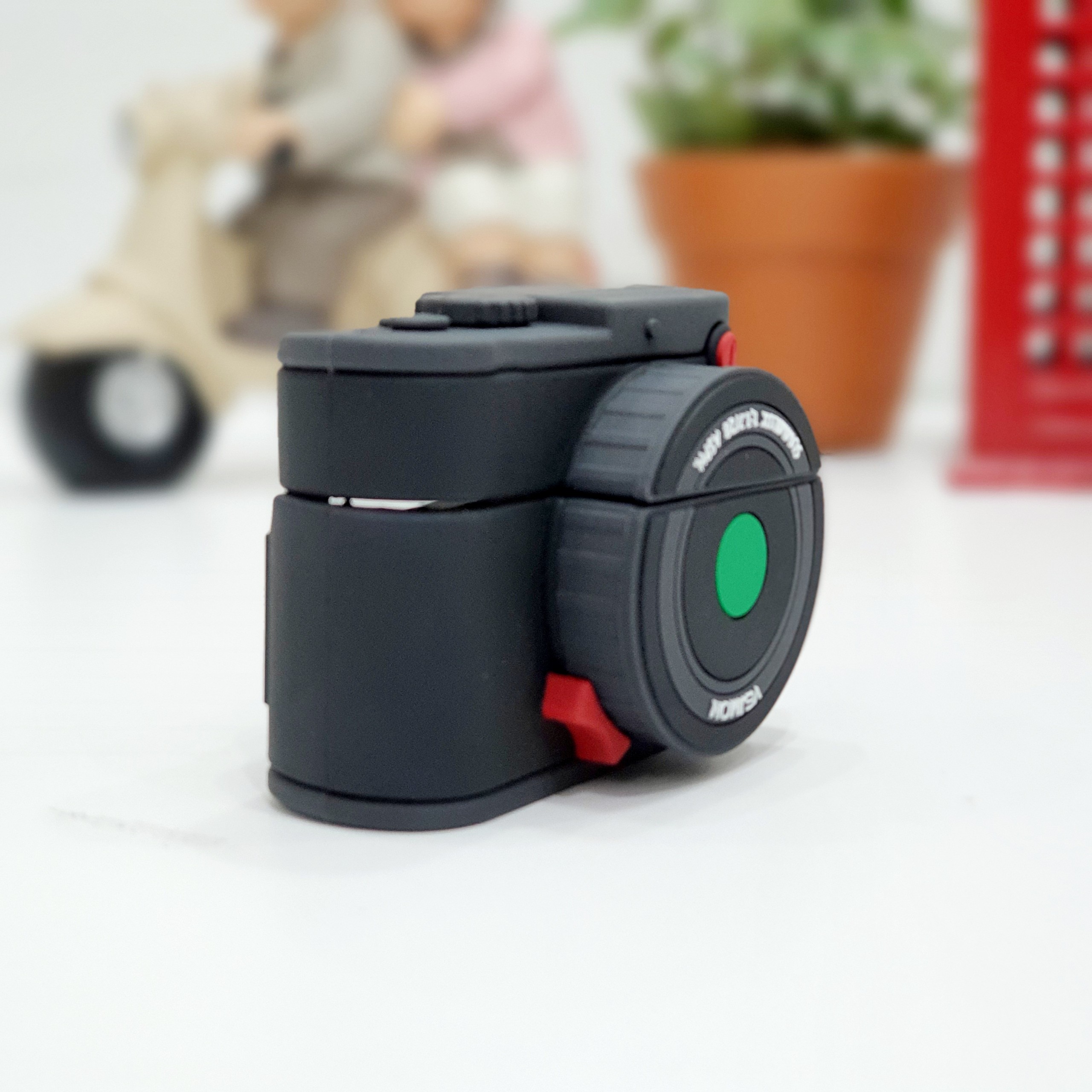 Case Ốp Silicon Bảo Vệ Cho Apple AirPods Pro - Máy Ảnh Màu Đen