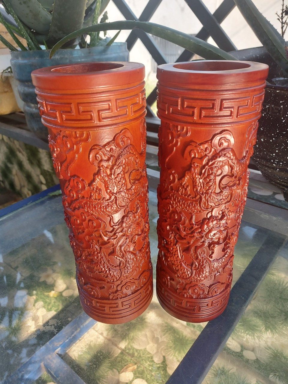 Ống đựng nhang gỗ hương chạm hoạ tiết cao 28cm