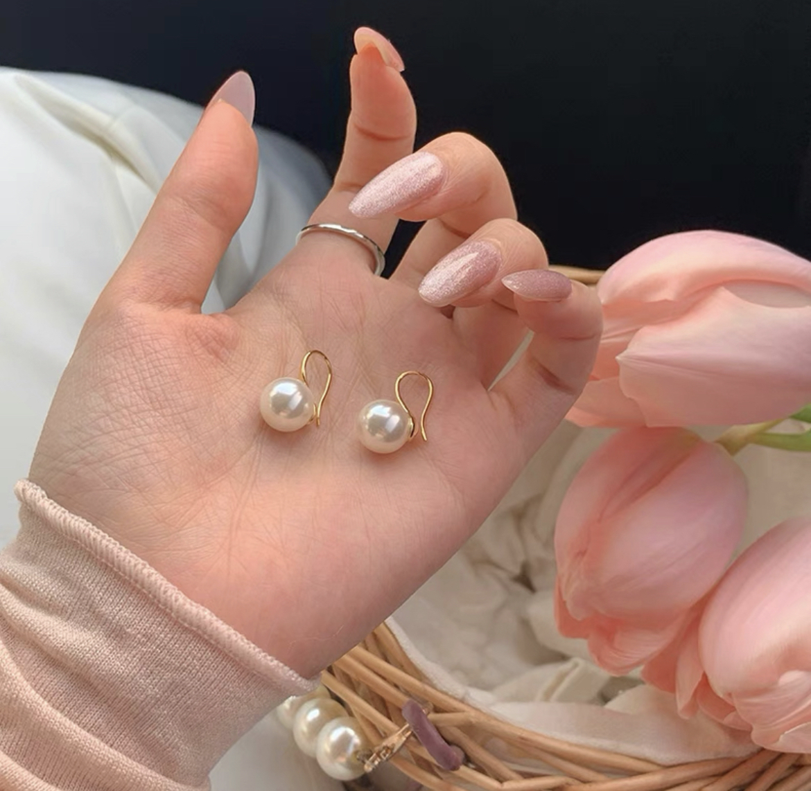 Khuyên tai ngọc móc tai sang trọng