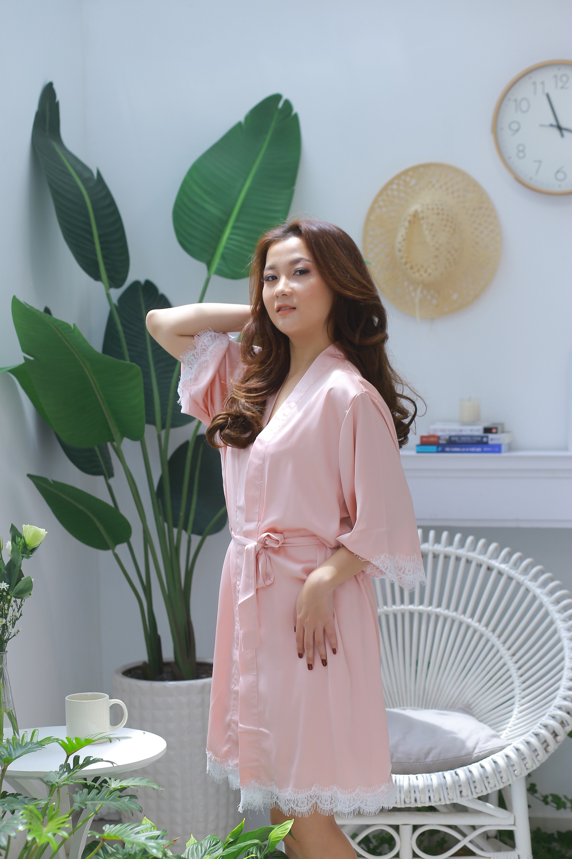 Áo choàng lụa phối ren mi xinh xắn-Màu Hồng Pastel TẶNG KÈM ĐAI ÁO