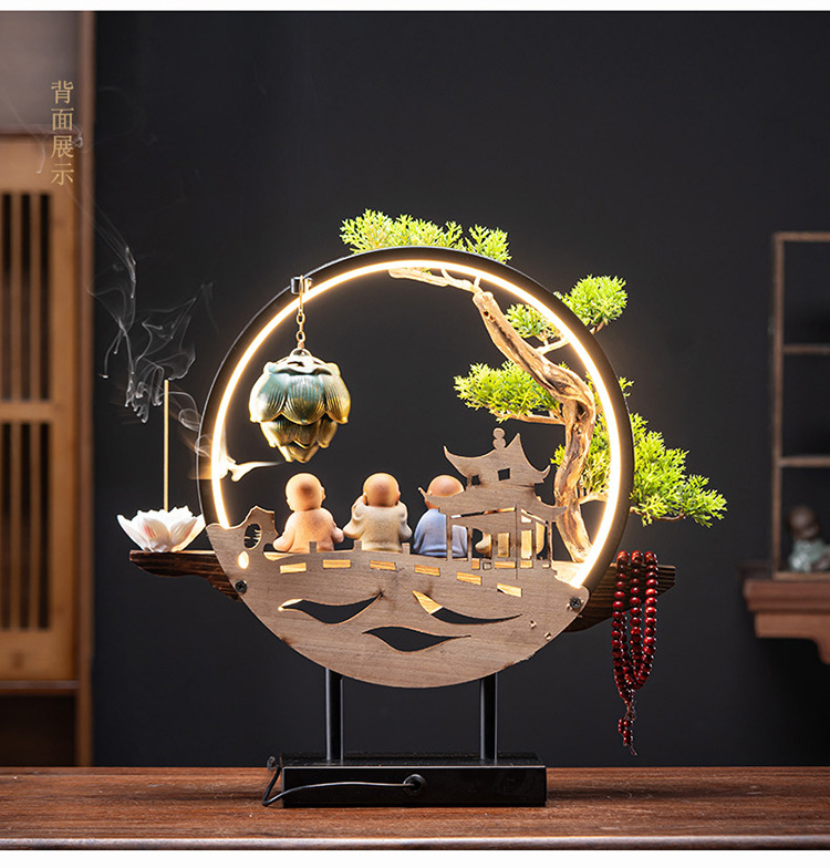 Thác Khói Trầm Hương Tứ Không – Bộ Tượng Bốn Chú Tiểu Phong Thủy Có Đèn LED & Cây Xanh Tài Lộc, Trang Trí Bàn Làm Việc (Tặng kèm chuỗi hạt 6 ly)