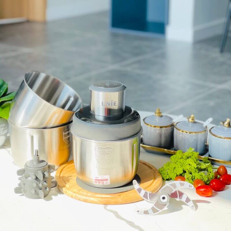 Máy Xay Thịt, Xay Thực Phẩm UNIE UE-226 - Đánh Chà Bông, Bóc Tỏi Tiêu Chuẩn Đức Thép Hợp Kim Dung Tích 2.5 Lít Công Suất 300 W - Hàng Chính Hãng