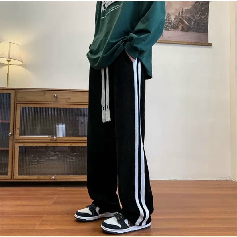 Quần ống rộng chất Nhung Gân cao cấp - Quần thể thao unisex dày dặn phong cách Ulzzang phối 2 sọc siêu hack dáng