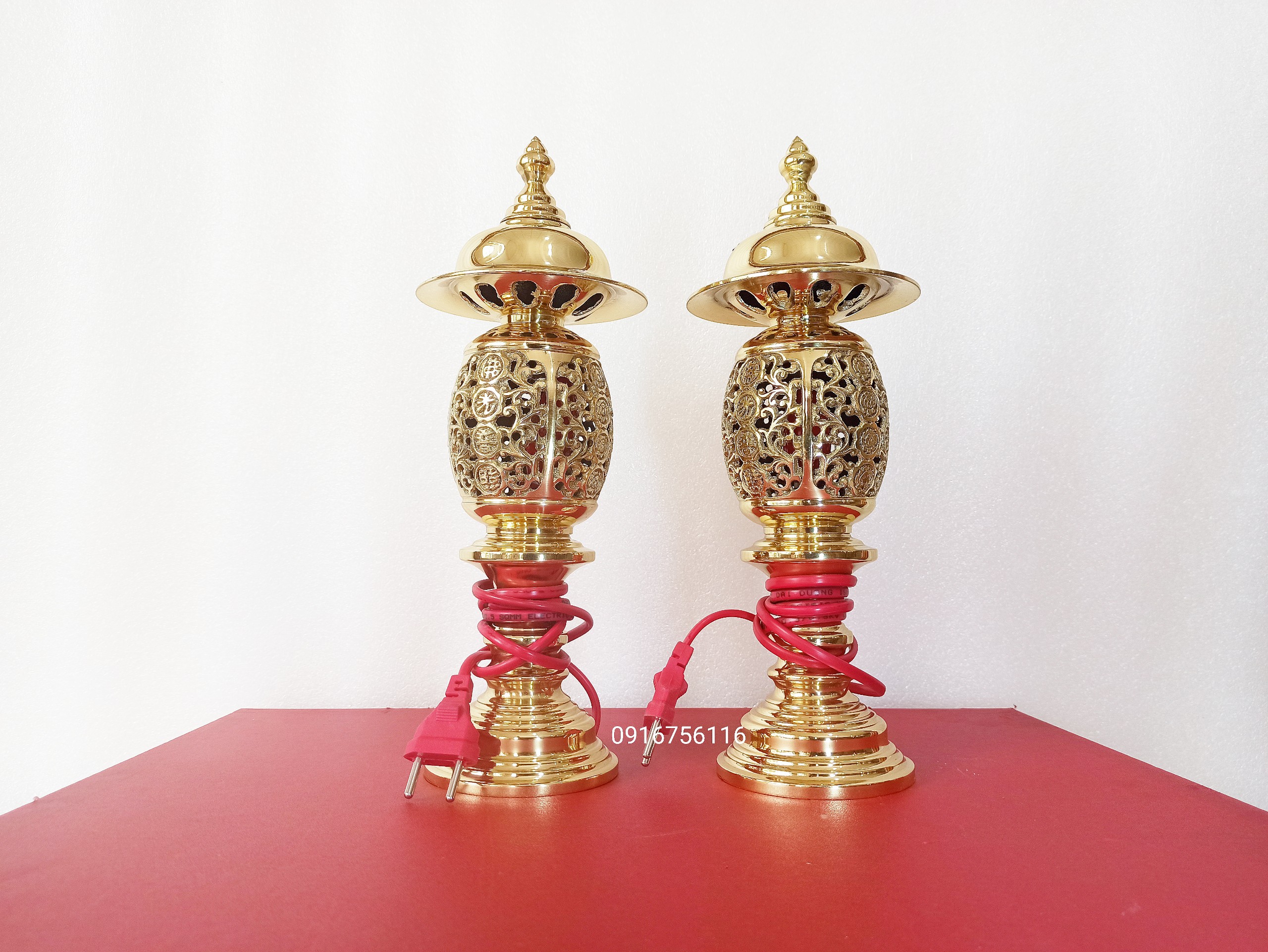 Đèn thờ, đèn đồng 37cm, đèn phong thủy đồng vàng 37cm đúc thủ công - Đồ Đồng Nguyệt Ánh