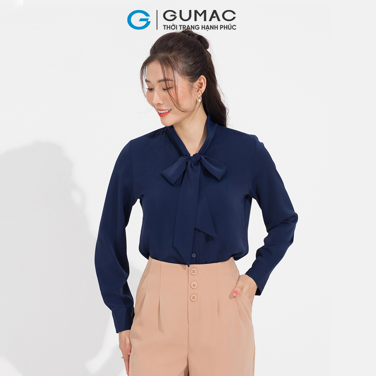 Quần tây nữ suông chiết ly đính nút tôn dáng thanh lịch GUMAC QD05004