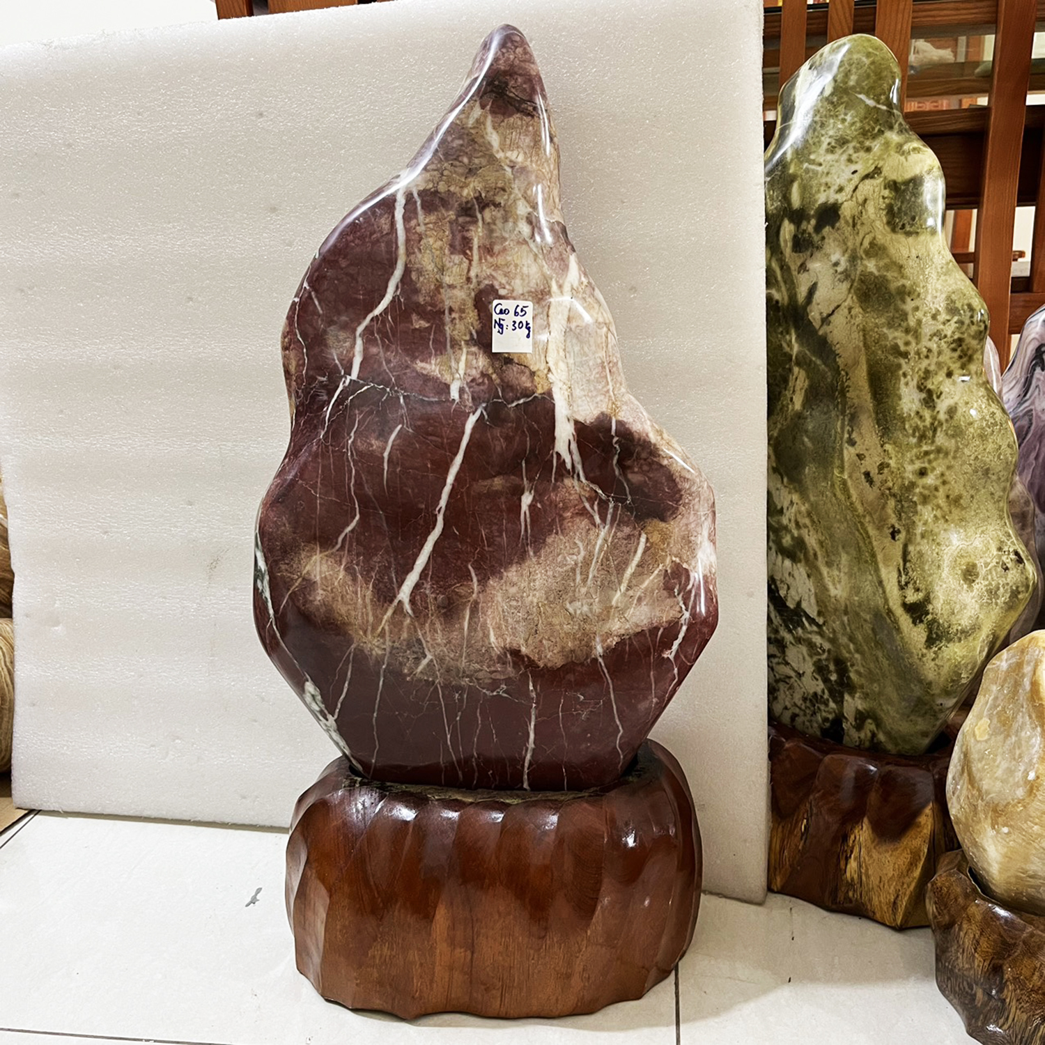 Cây đá phong thủy tự nhiên Cao 43, nặng 10 cm cho mệnh Thổ và hỏa màu hồng đá canxite
