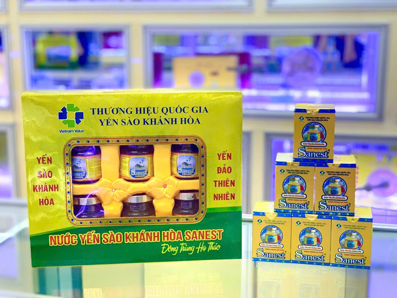 NƯỚC YẾN SÀO KHÁNH HÒA SANEST ĐÔNG TRÙNG HẠ THẢO 70ML, HỘP 1 LỌ
