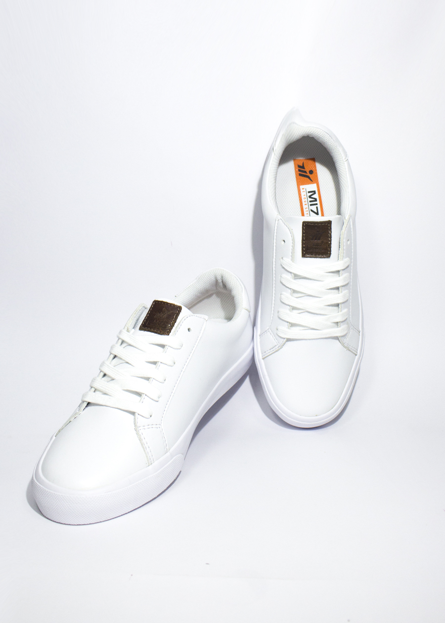 Giày sneaker da trơn đệm cổ Nữ - M17