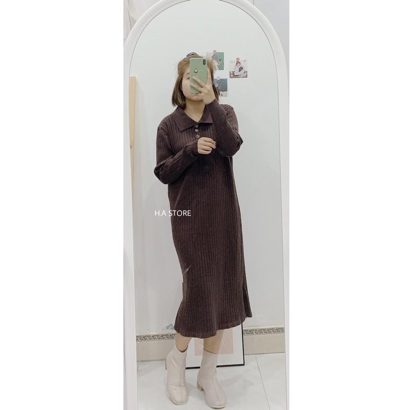 Đầm len cổ sen đính cúc