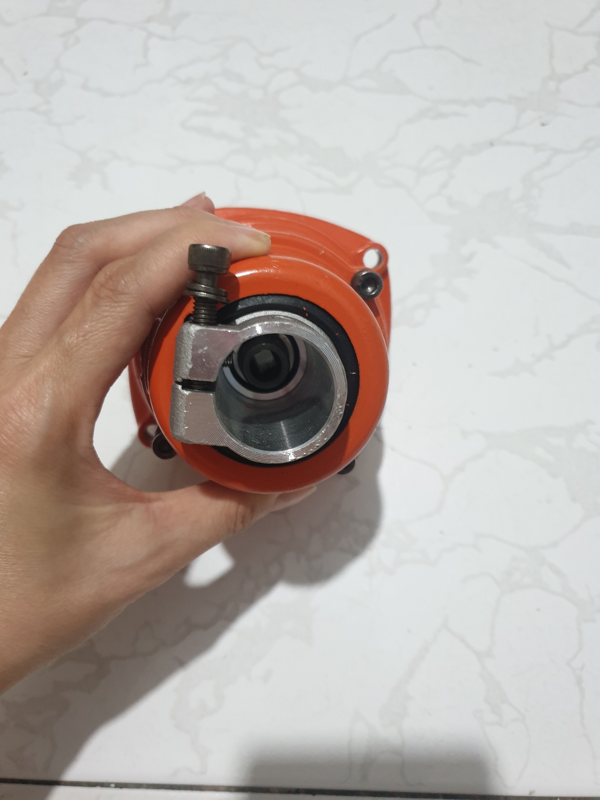 BẮP CHUỐI MÁY CẮT CỎ HUQ 143/541. 28MM - VUÔNG