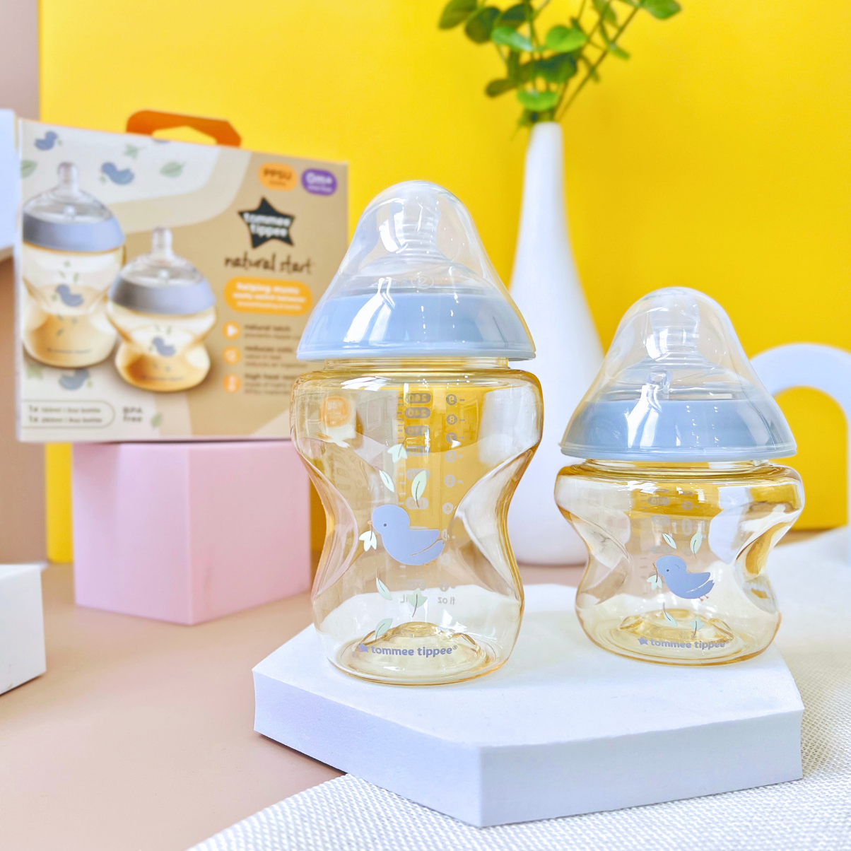 Bình Sữa PPSU Ty Siêu Mềm Tự Nhiên Tommee Tippee Natural Start (Bộ 1 Bình 260ml và 1 Bình 150ml)