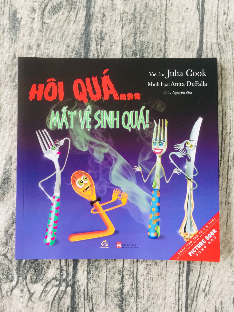 Picture Book Song Ngữ Anh Việt - Hôi Quá… Mất Vệ Sinh Quá