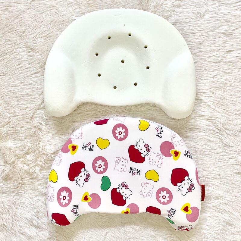 Gối lõm cao su hình bán nguyệt có lỗ thông khí thoáng mát an toàn cho bé sơ sinh