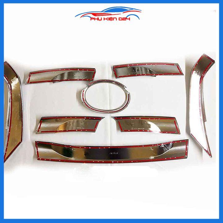 Ốp trang trí mặt ca lăng, calang Fortuner 2017-2018-2019-2020-2021-2022 ốp phía trên trang trí làm đẹp xe