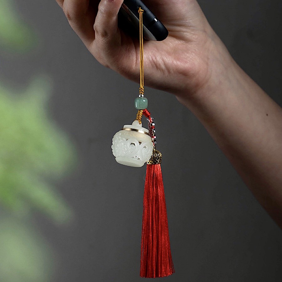 DÂY TREO XE HƠI , ĐIỆN THOẠI PHÁT SÁNG MANG TÀI LỘC VÀ BÌNH AN