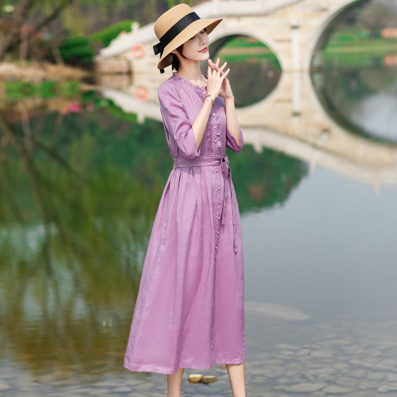 Hình ảnh Đầm linen nữ cổ bèo nhăn, phối cúc, kiểu dáng Retro thời trang nữ Đũi Việt DVDA62