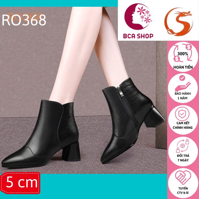 Giày bốt nữ cổ ngắn màu đen 5p RO368 ROSATA tại BCASHOP dây kéo nằm má trong, phần sau cách điệu vân nổi đẹp xuất sắc