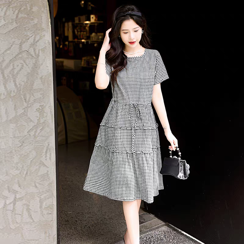 Đầm xòe Đũi Việt ngắn tay kẻ sọc caro thời trang cho nữ, phong cách thanh lịch DV211