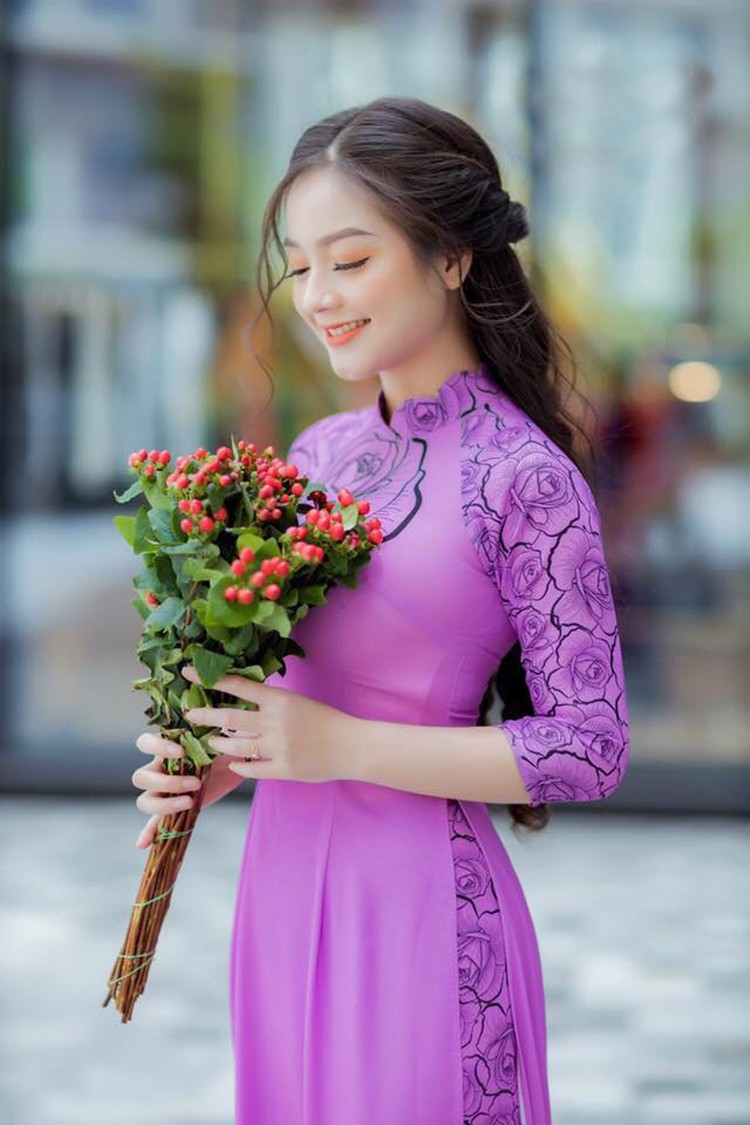 Set bộ áo dài họa tiết hoa hồng
