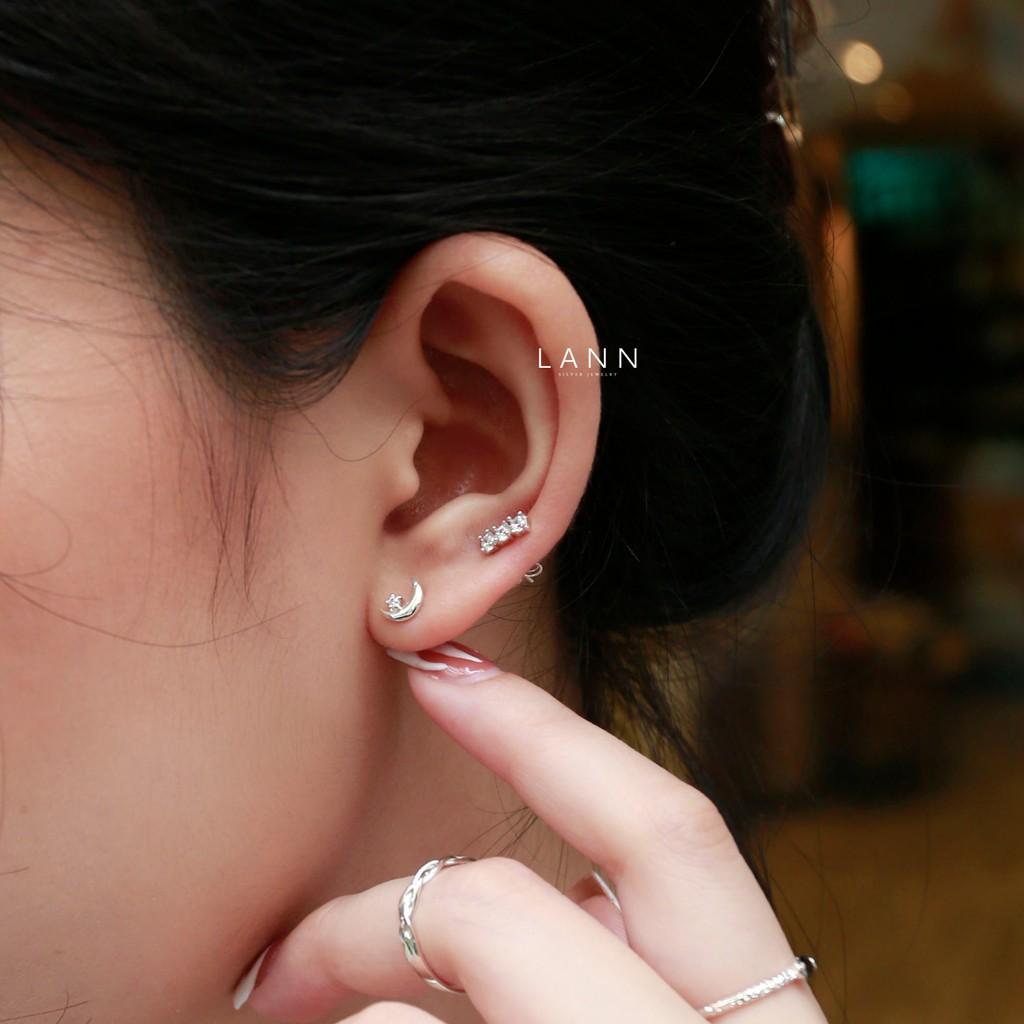 Khuyên trăng nối 1 đá S925 LANN