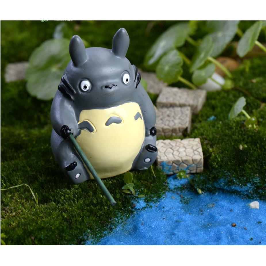 Mô hình Totoro ngồi câu cá trang trí tiểu cảnh, bonsai