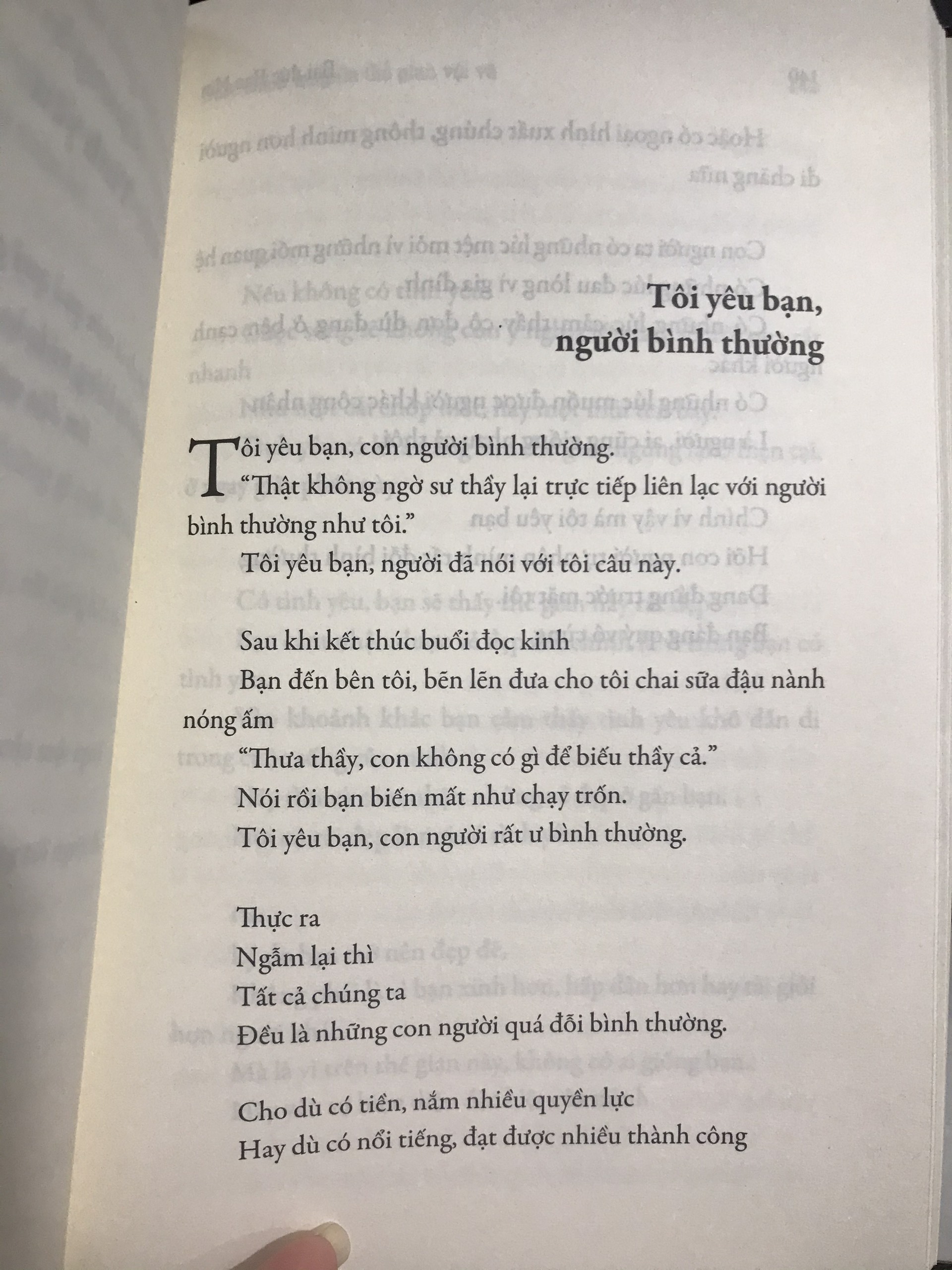 Bước chậm lại giữa thế gian vội vã