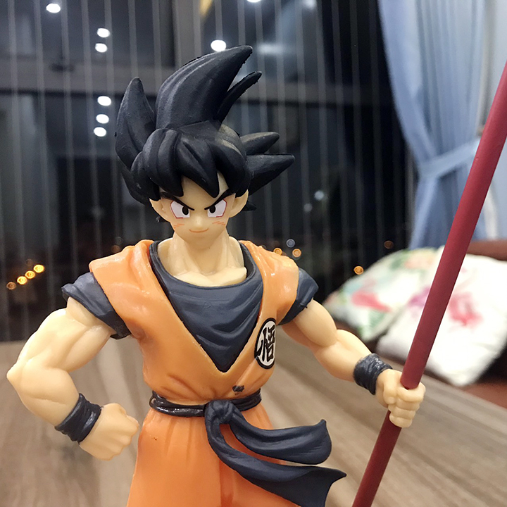 Mô Hình Songuku Cầm Gậy. Mô Hình Dragon Ball. Sản phẩm làm từ nhựa PVC đặc siêu xịn và đầm tay. Bày Taplo ô tô, tủ sách, decor trang trí phòng khách, bàn làm việc. Đồ chơi làm quà tặng cho trẻ em cực kỳ thú vị