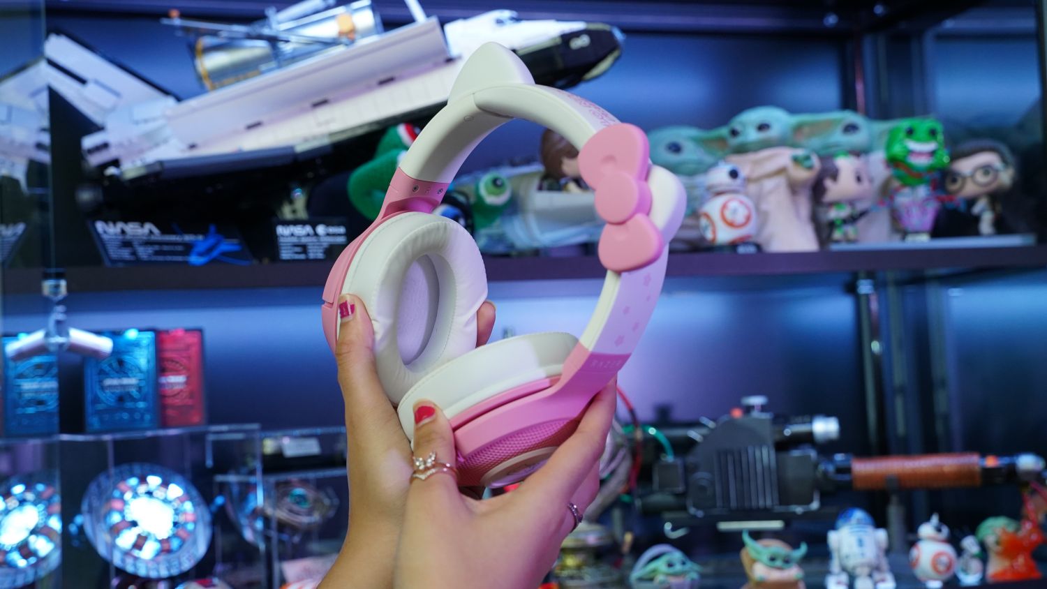 Tai nghe Razer Kraken BT Headset-Hello Kitty and Friends_Hàng chính hãng