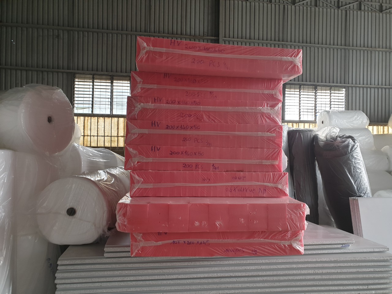 Màng pe poam, lót đồ gỗ