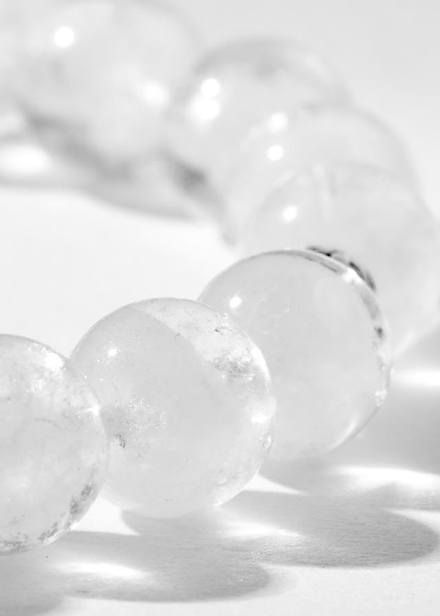Vòng tay thạch anh ưu linh trắng charm voi bạc Ngọc Quý Gemstones