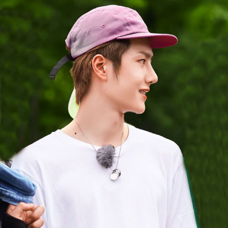 Dây chuyền vòng cổ Vương Nhất Bác mặt tròn thời trang Unisex Hiphop tặng nhẫn