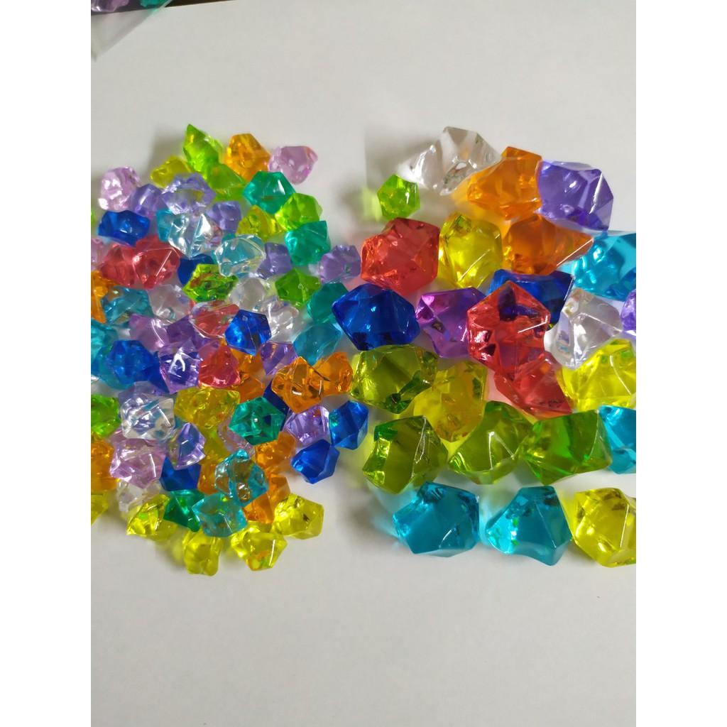 Bịch 20 viên sỏi nhựa đủ màu.