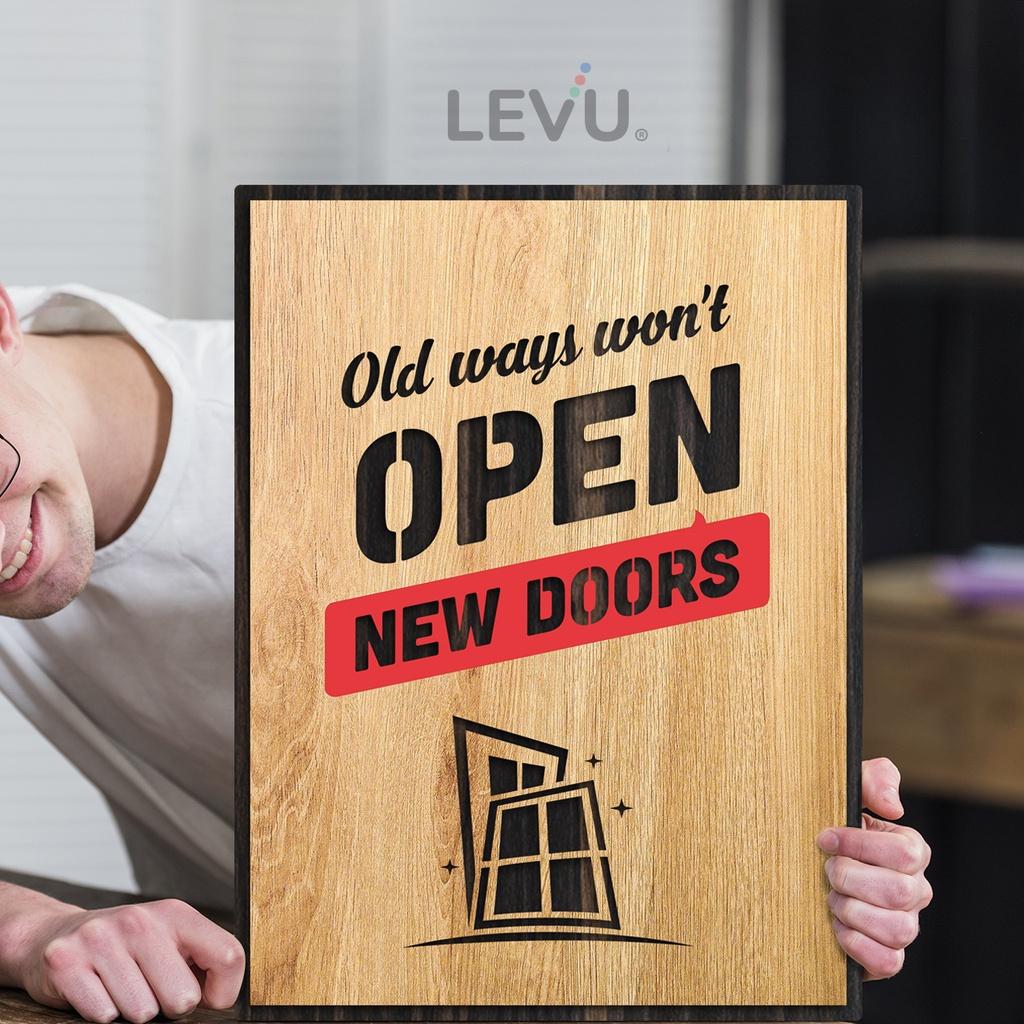 Tranh văn phòng tiếng Anh LEVU EN05 “Old ways won’t open new doors”