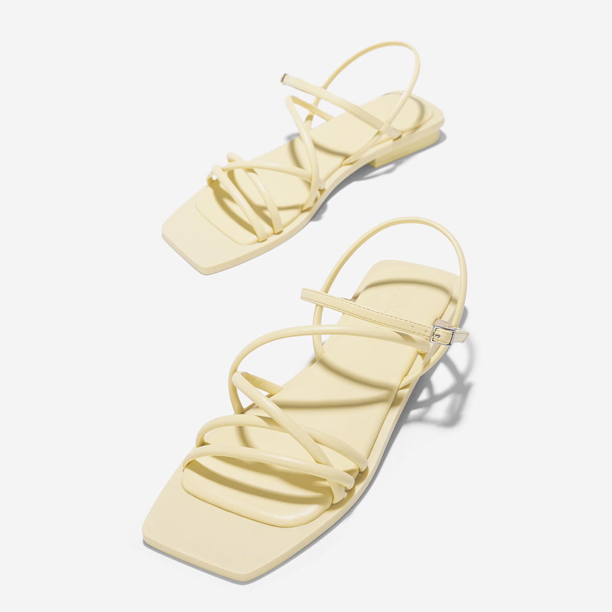 Giày Strappy Sandals Quai Ống - SDK 0344