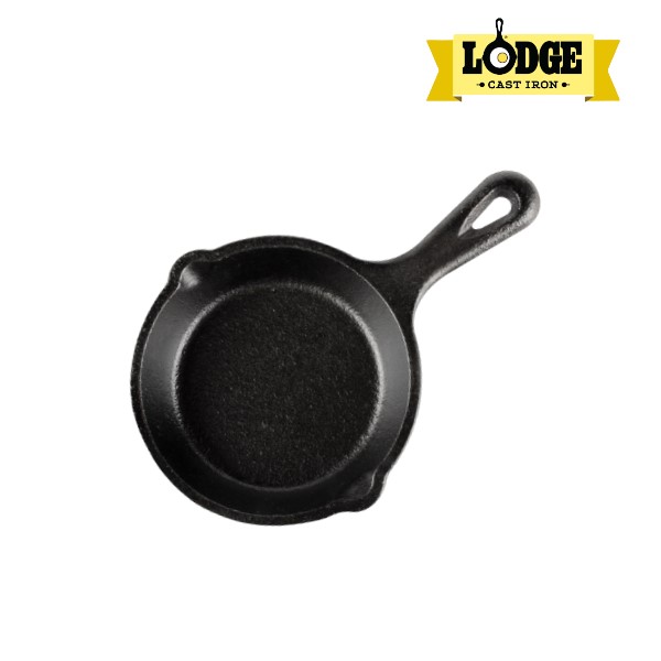 Chảo gang đúc chính hãng Lodge 9 cm - LMS3. Chảo dùng chiên 1 quả trứng, nướng 1 miếng beefsteak, làm chén nước chấm kho
