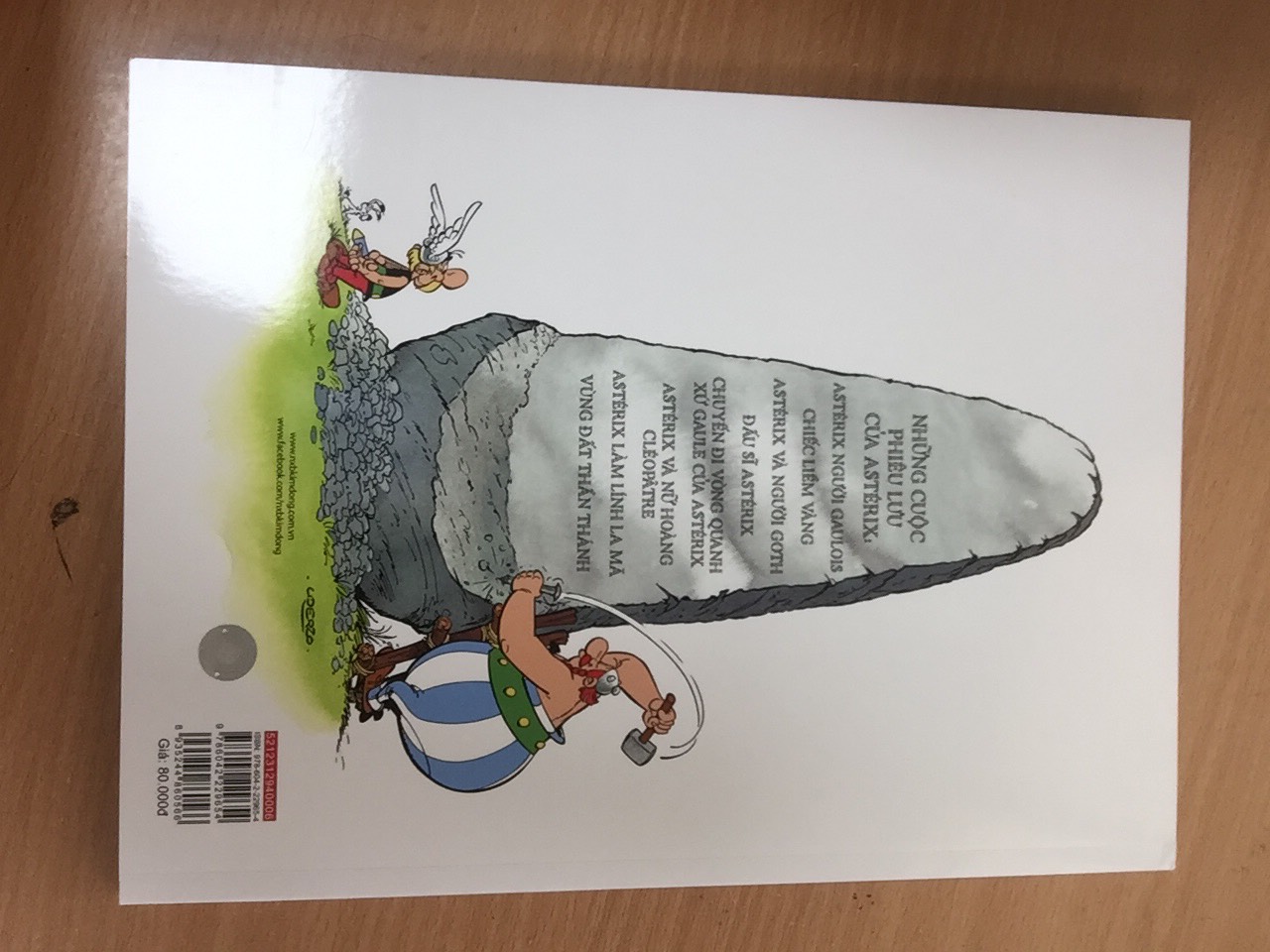 ASTÉRIX - ASTÉRIX VÀ NỮ HOÀNG CLEOPATRE