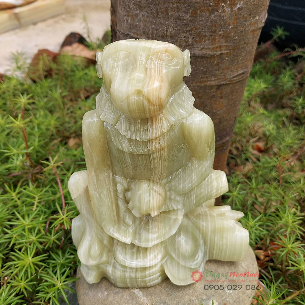 Tượng khỉ đá phong thủy tuổi thân 12 con giáp đá ngọc Pakistan 17cm - đá Non Nước